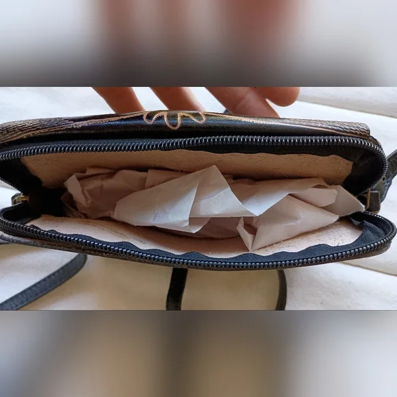 100% Leather Handmade Fox Face Black and Brown Women's Crossbody Bag - Picture 3 of 5